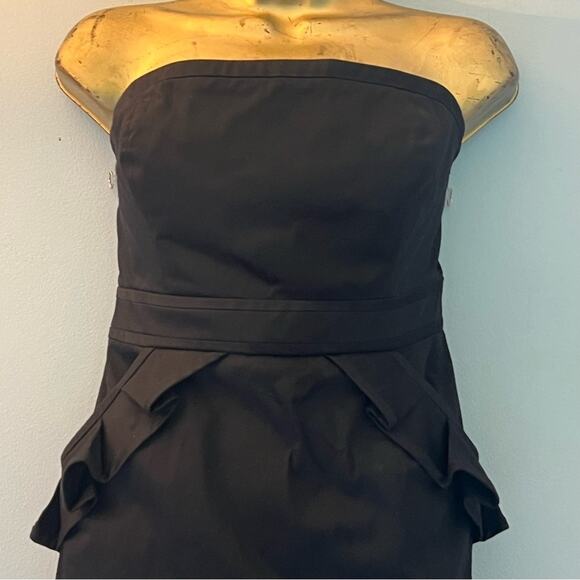 Strapless Mini black dress with pockets - J Crew built in bra Sz 4 - Picture 3 of 7